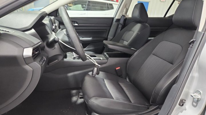 Nissan Altima  2021