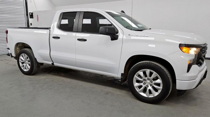 Chevrolet Silverado  2023
