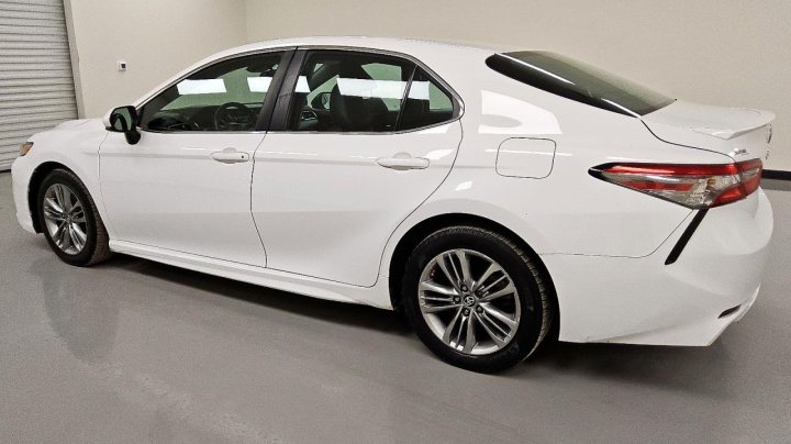 Toyota Camry  2018