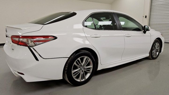 Toyota Camry  2018