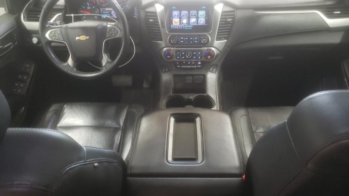 Chevrolet Suburban  2020