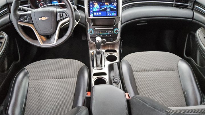 Chevrolet Malibu  2015