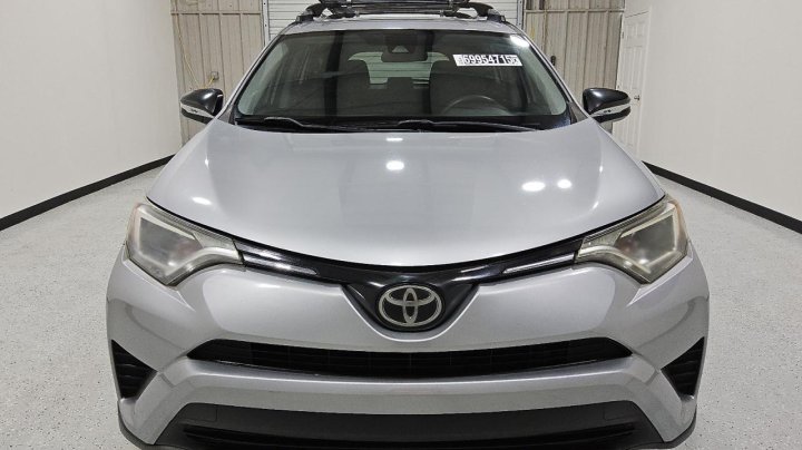 Toyota RAV4  2018