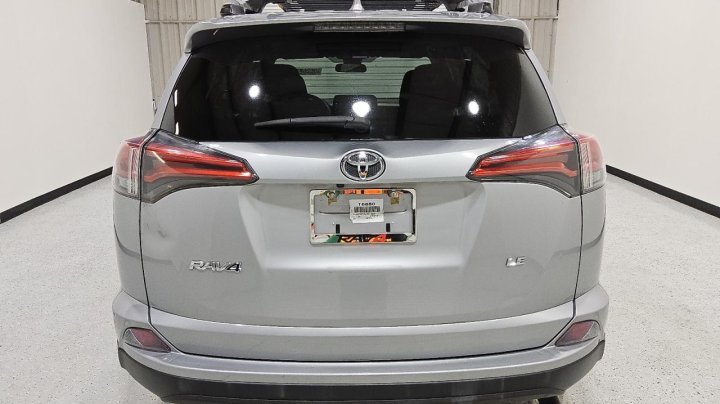 Toyota RAV4  2018