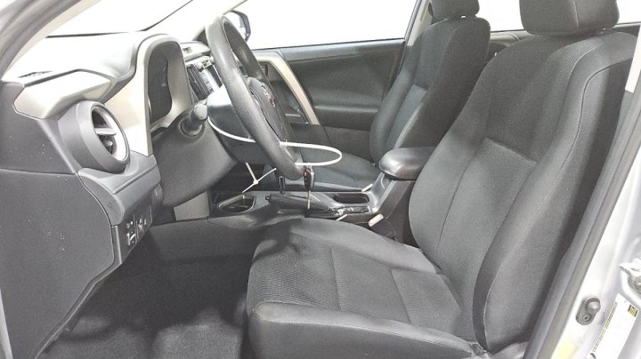 Toyota RAV4  2018