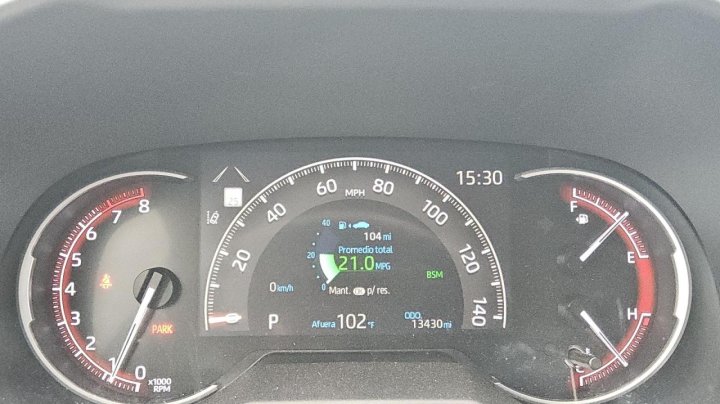 Toyota RAV4  2024