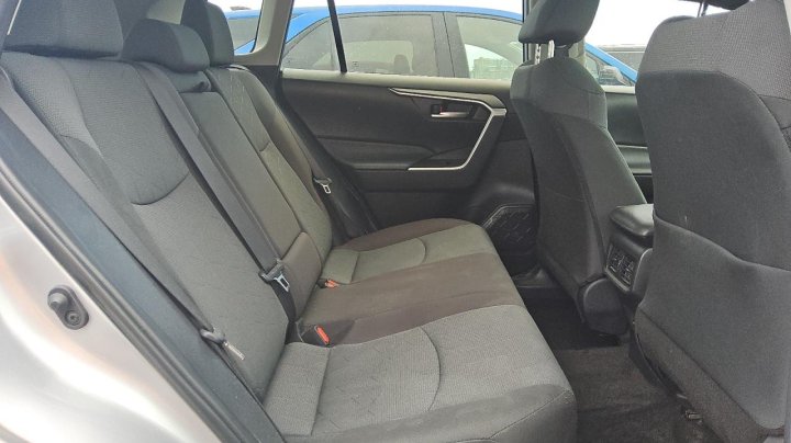 Toyota RAV4  2024
