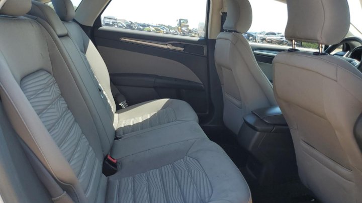 Ford FUSION  2016