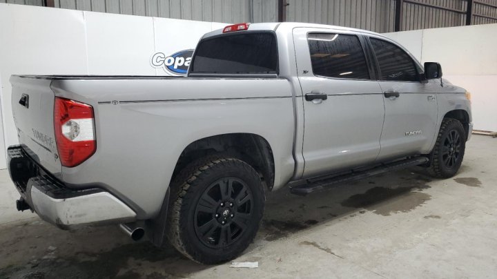 Toyota TUNDRA  2016
