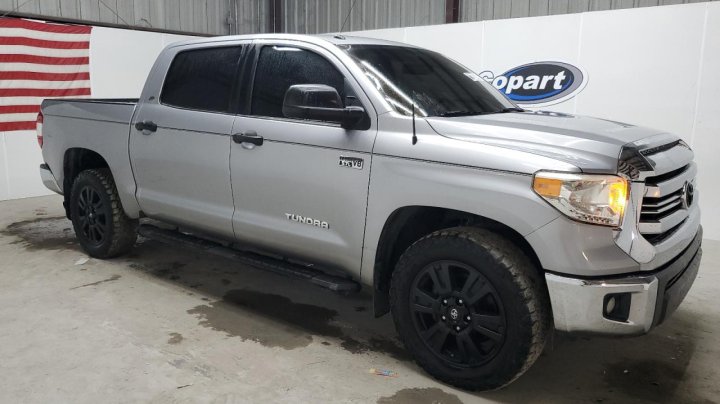 Toyota TUNDRA  2016