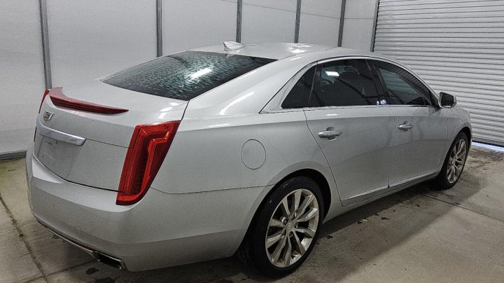 Cadillac XTS  2016