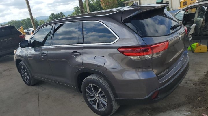 Toyota Highlander  2018