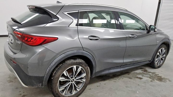 INFINITI QX30  2018