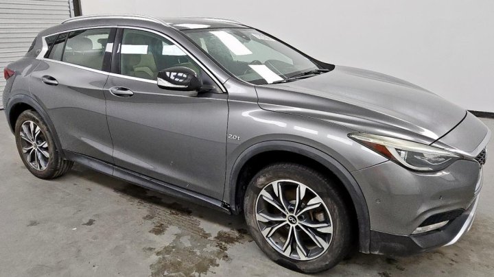 INFINITI QX30  2018