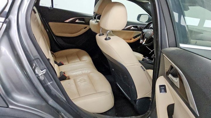 INFINITI QX30  2018