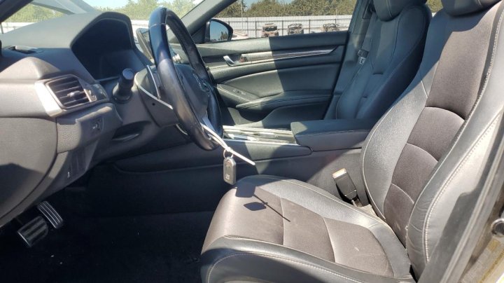 Honda Accord  2019