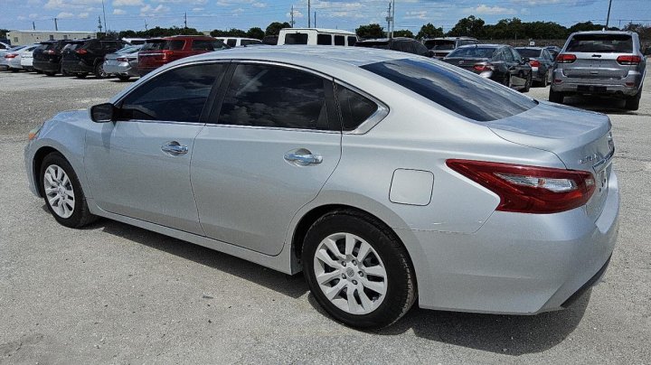 Nissan Altima  2018