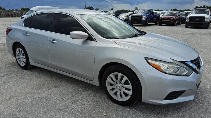 Nissan Altima  2018