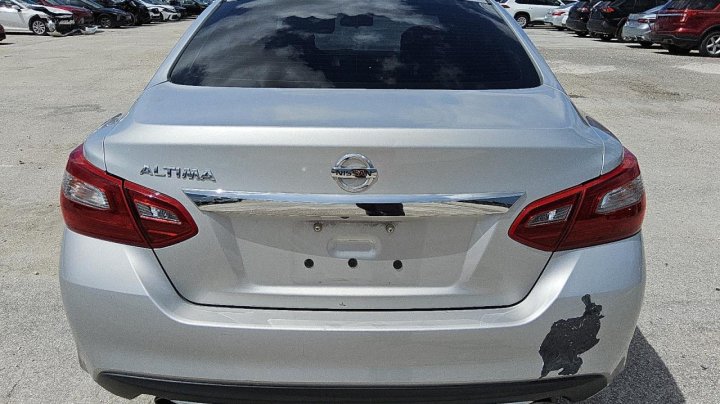 Nissan Altima  2018