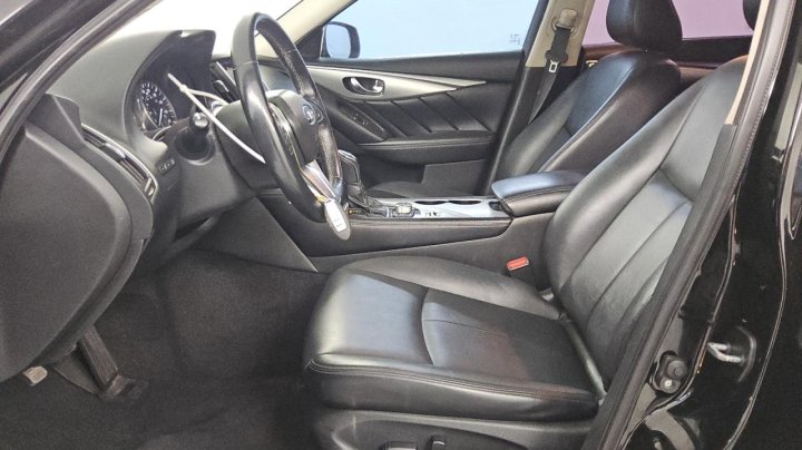 INFINITI Q50  2020