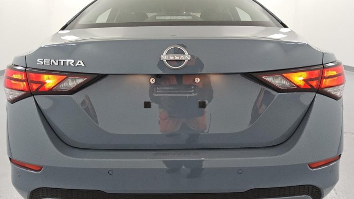 Nissan Sentra  2025