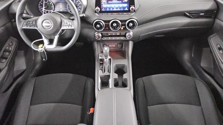 Nissan Sentra  2025