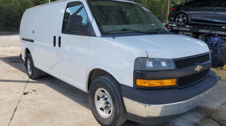 Chevrolet EXPRESS G2500  2020