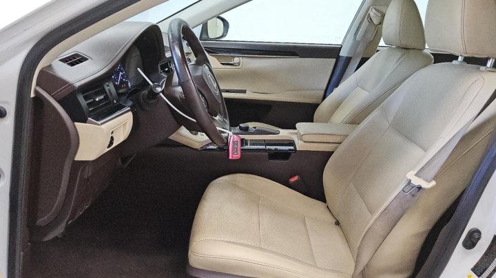 Lexus ES  2016