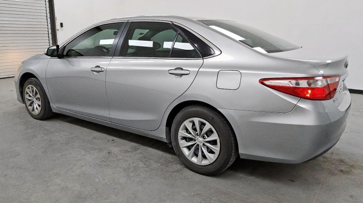 Toyota Camry  2017