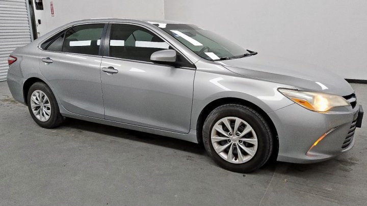 Toyota Camry  2017