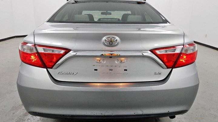 Toyota Camry  2017