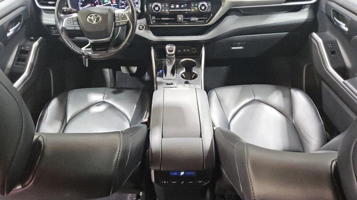 Toyota Highlander  2020