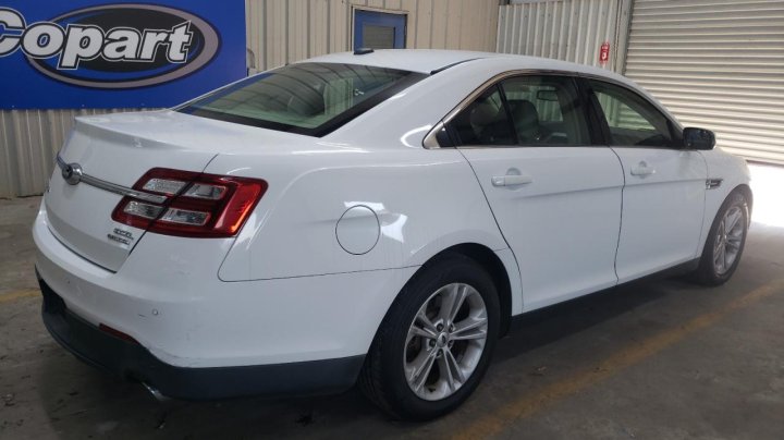 Ford TAURUS  2015