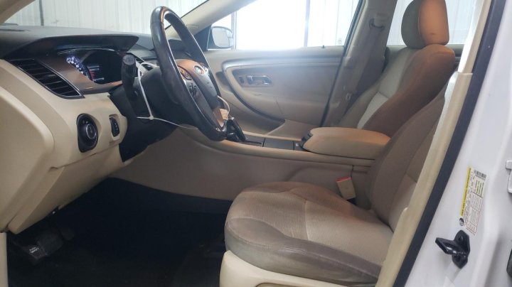 Ford TAURUS  2015