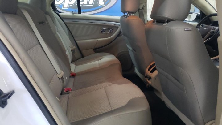 Ford TAURUS  2015