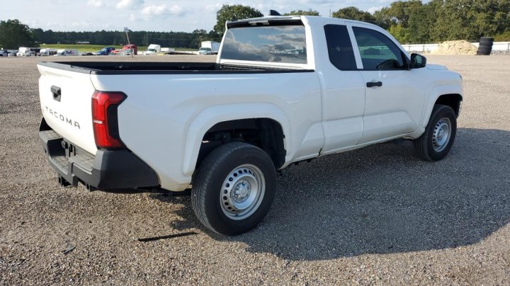 Toyota TACOMA  2024