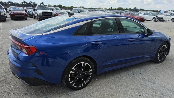 KIA K5  2022
