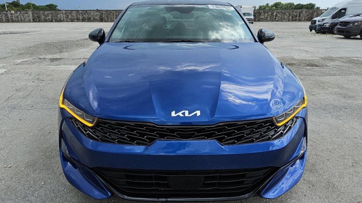 KIA K5  2022