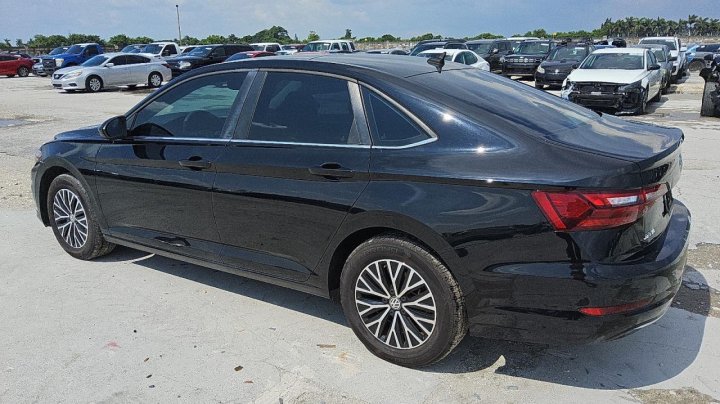 Volkswagen JETTA  2021
