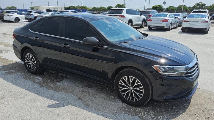 Volkswagen JETTA  2021