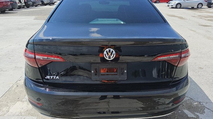 Volkswagen JETTA  2021