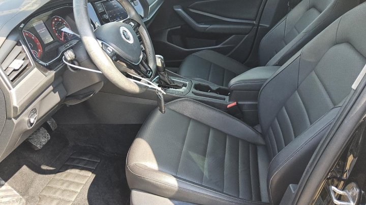 Volkswagen JETTA  2021