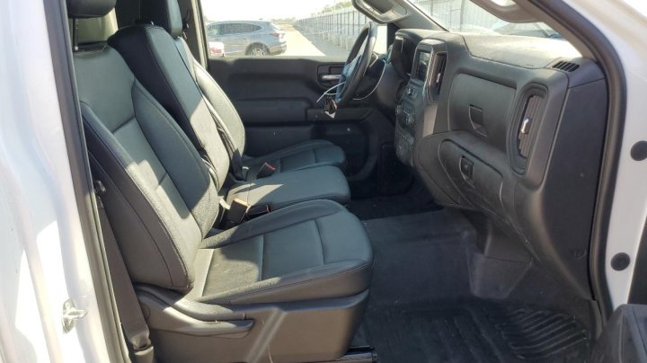 Chevrolet Silverado  2023