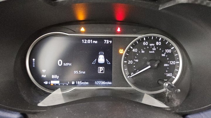Nissan Versa  2024
