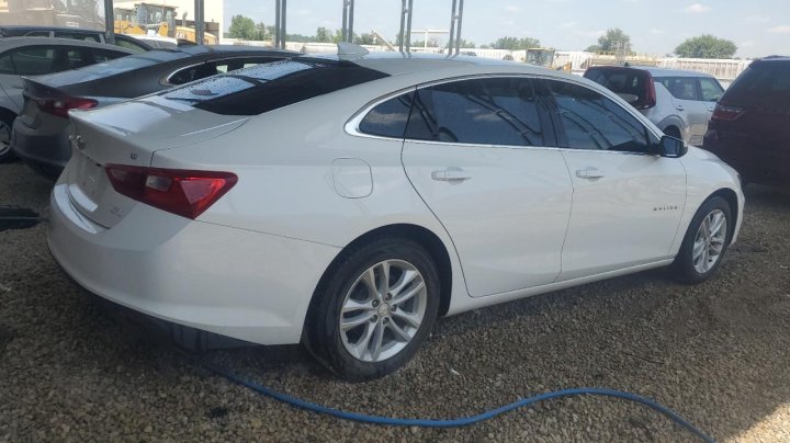 Chevrolet Malibu  2017