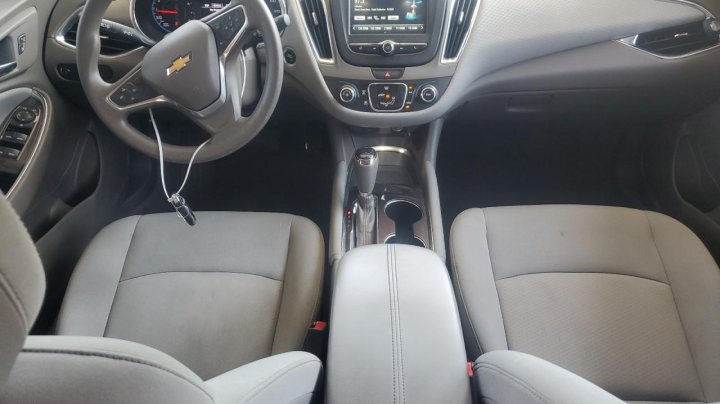 Chevrolet Malibu  2017