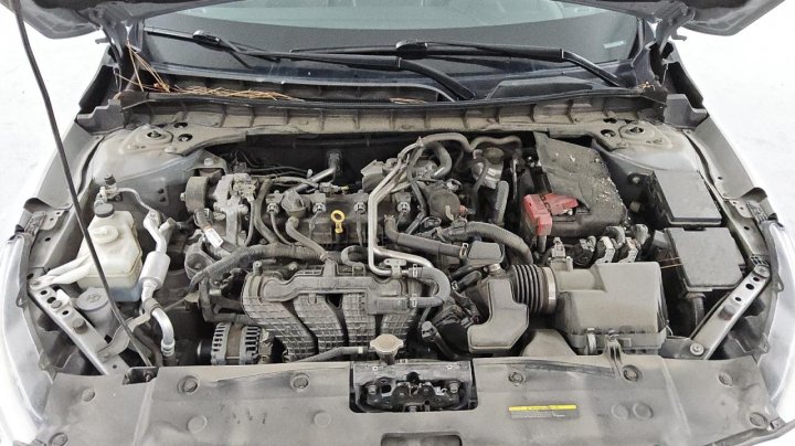 Nissan Altima  2021