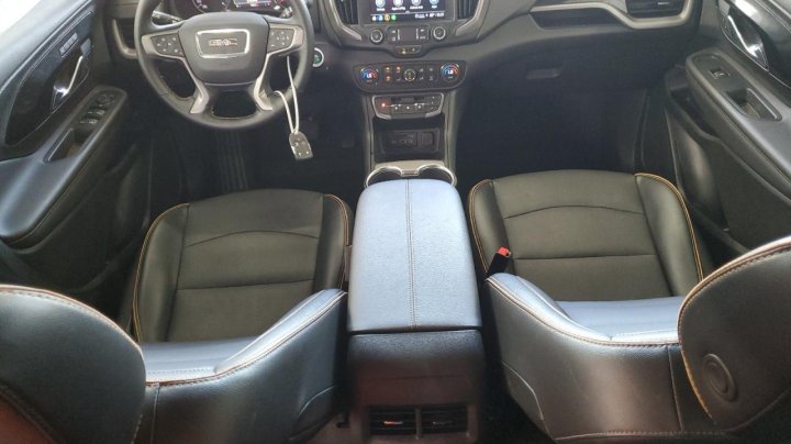 GMC TERRAIN  2023
