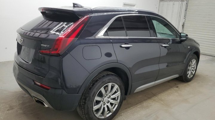 Cadillac XT4  2023