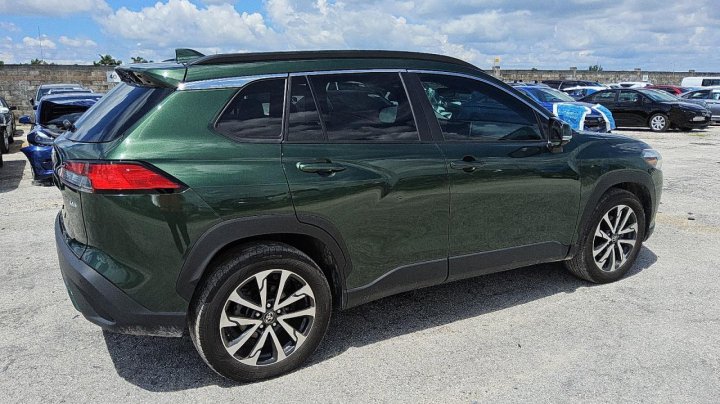Toyota COROLLA CROSS  2023